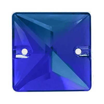 Varrható kristály, négyzet alakú, méret: 16 mm